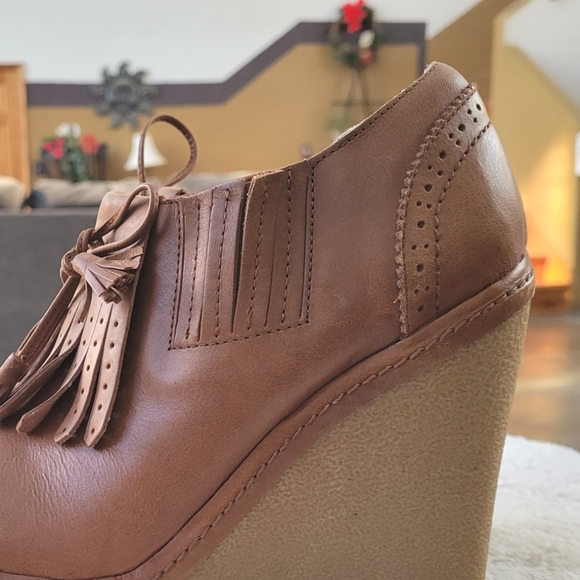 Lovely People Wedges Cognac Oxford Vintage Style Free Lace Fringe Tassel Brown - Picture 7 of 11